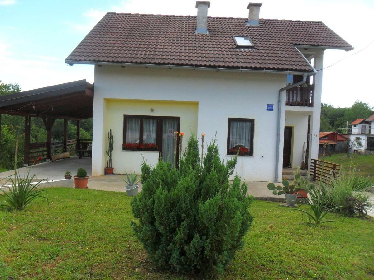 Studio Apartment Ivona & Tin Slunj Εξωτερικό φωτογραφία