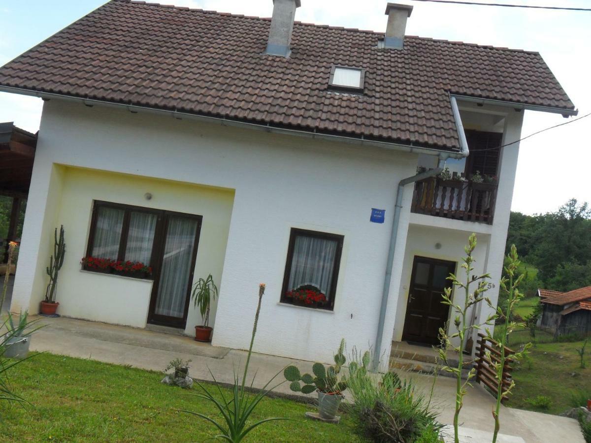Studio Apartment Ivona & Tin Slunj Εξωτερικό φωτογραφία